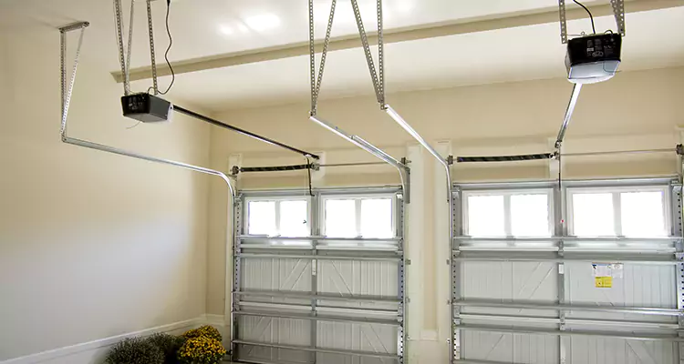 Residential Emergency Garage Door Repair in Fort Pierce, FL